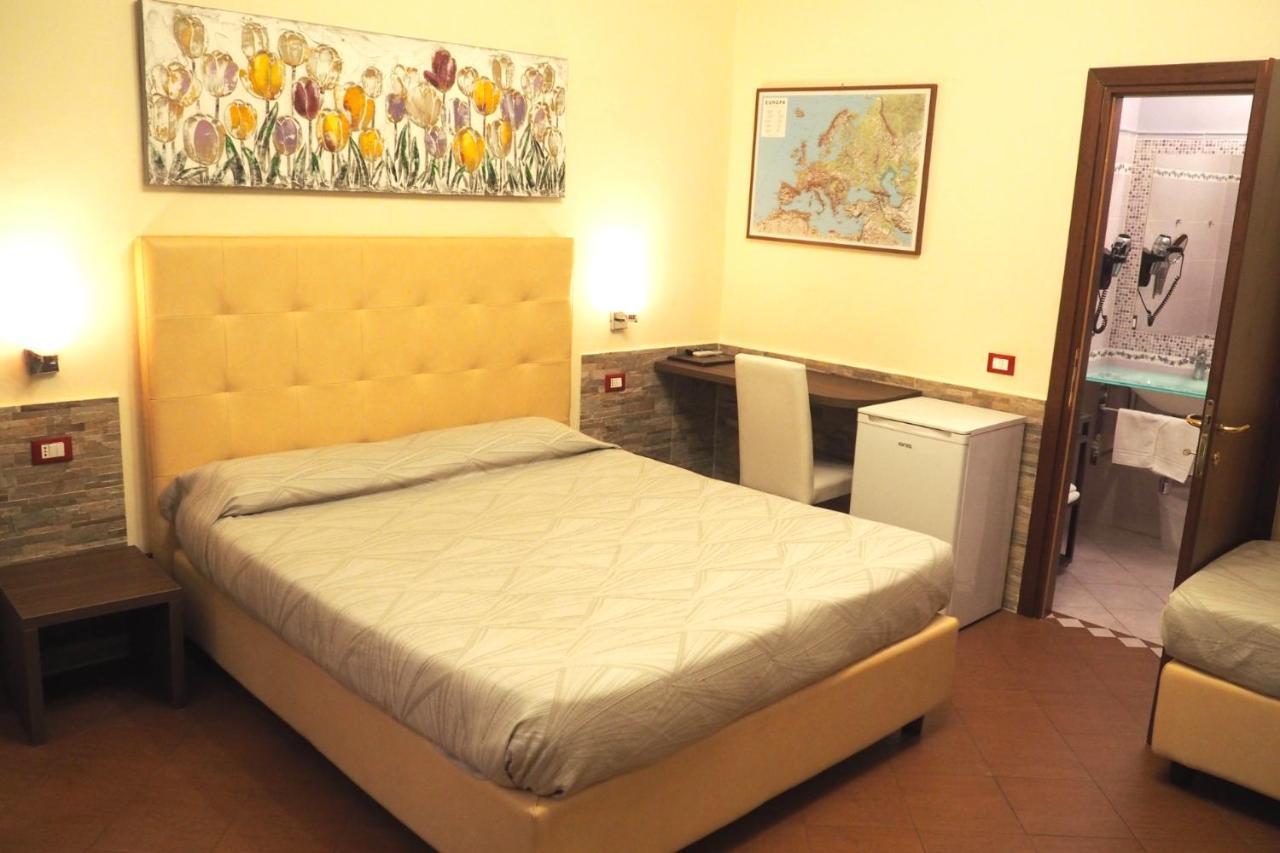 Ester Hotel